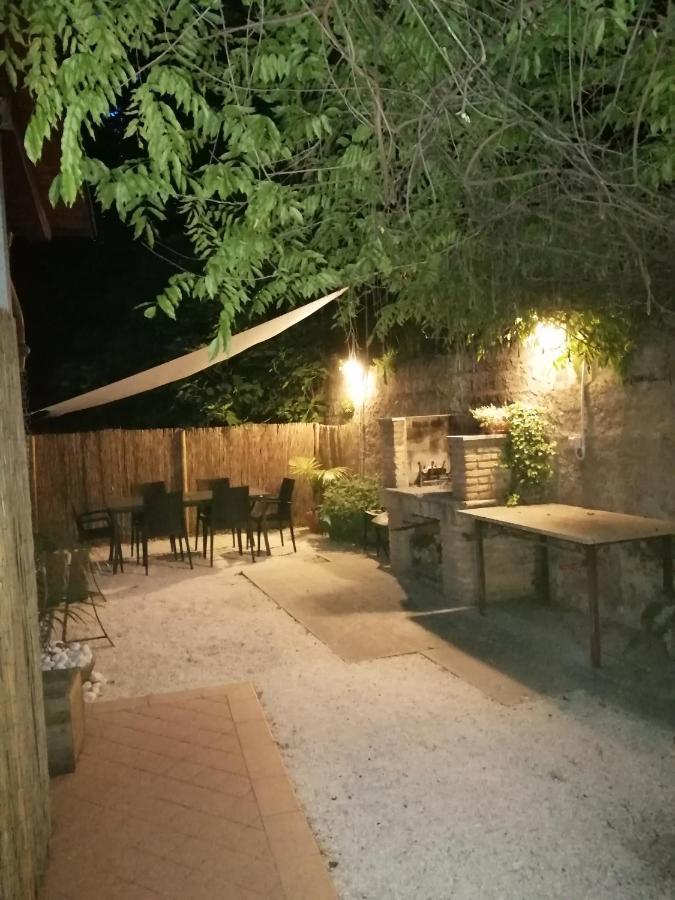 B&B Al Sentiero Caprino Veronese Bagian luar foto